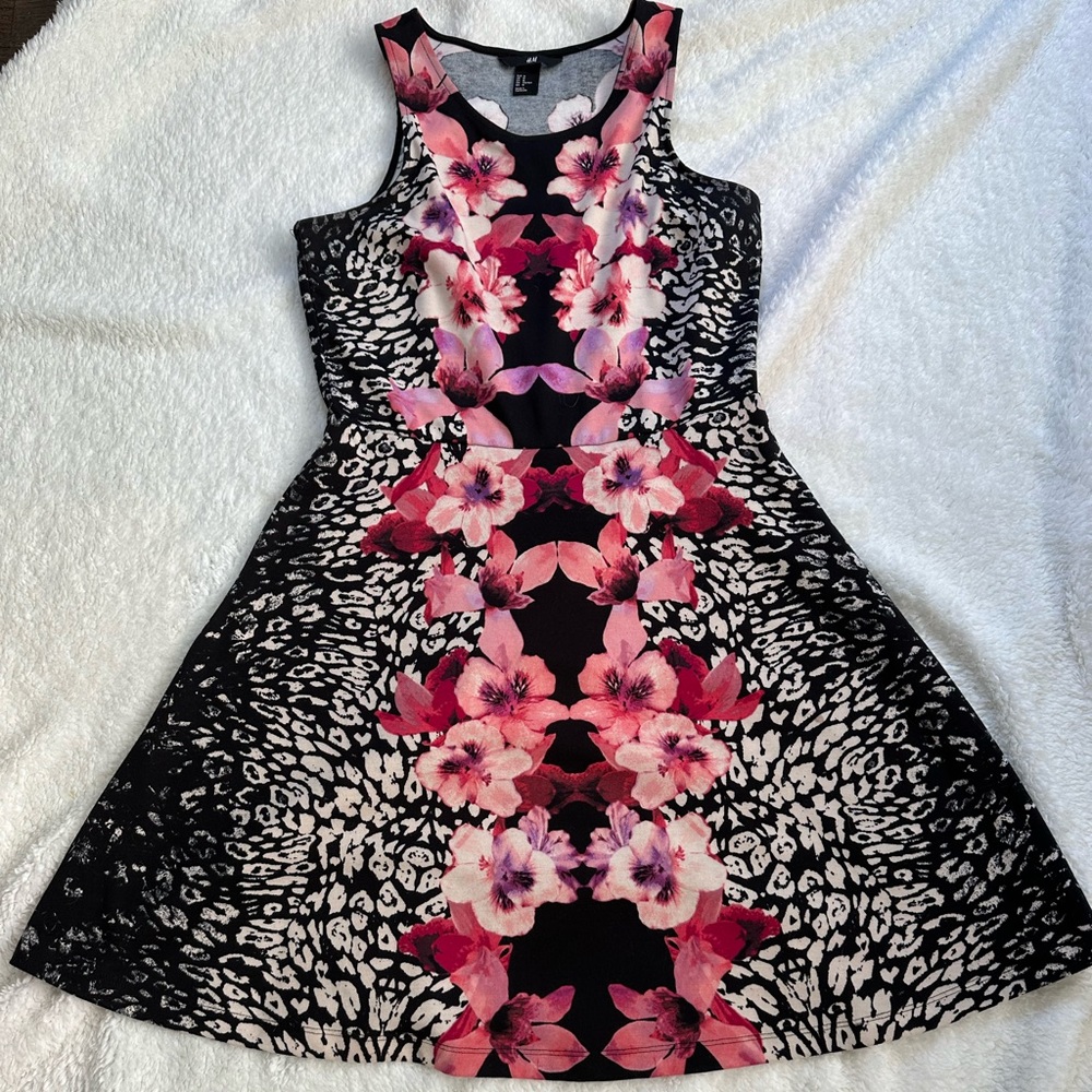 H&M Black Floral Leopard Ponte Dress